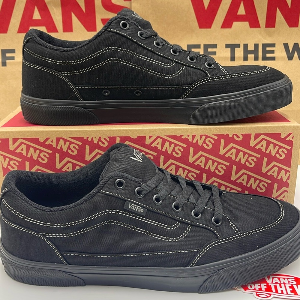 Vans Men’s Bearcat (Canvas) Black/Black
VN000DT2186
Sneakers